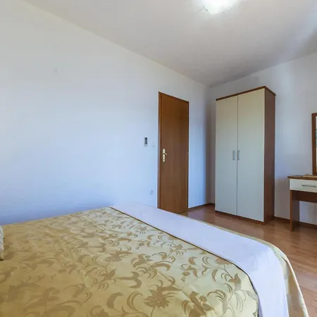 Apartment Seaside